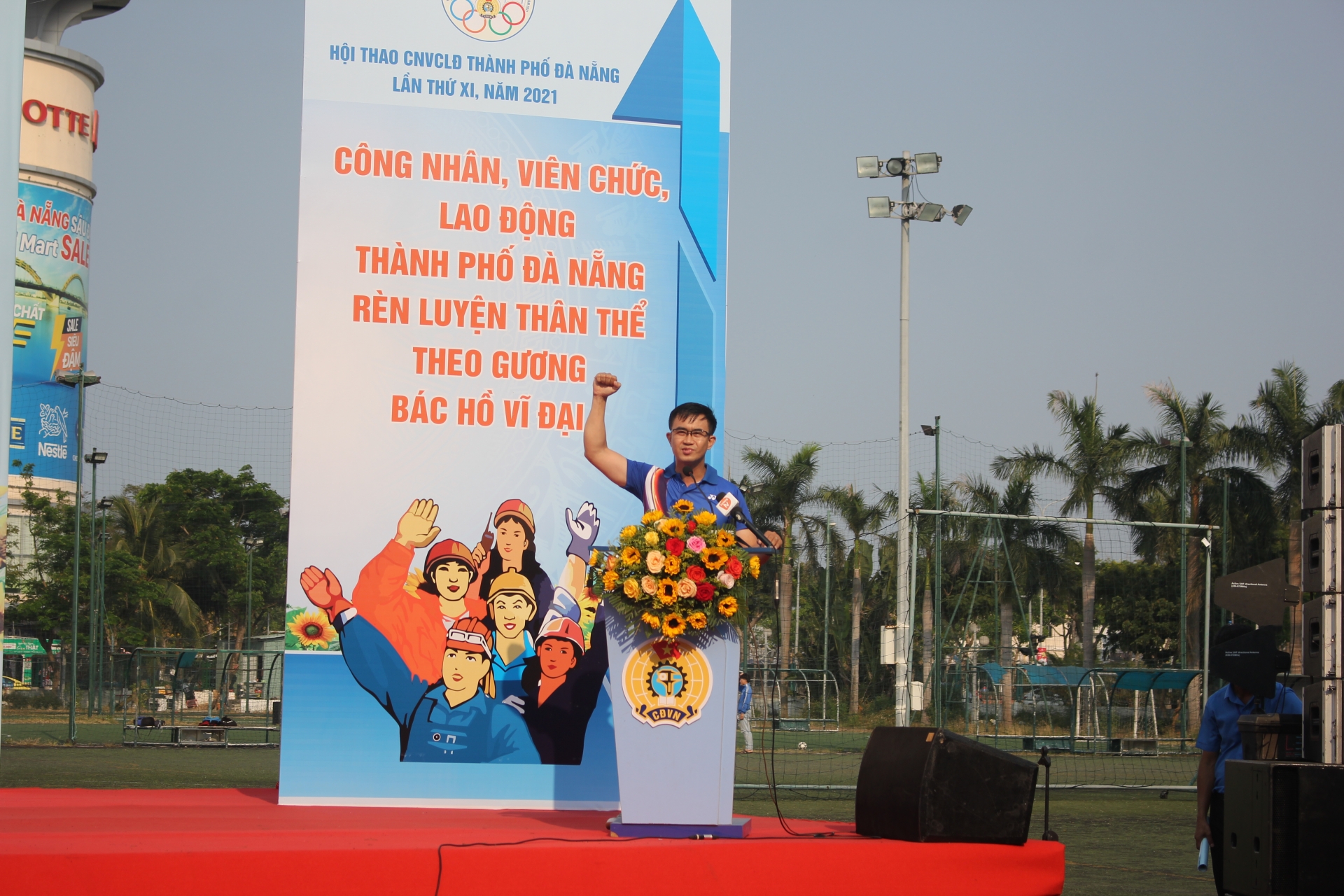 Đà Nẵng: Khai mạc giải bóng đá cho người lao động