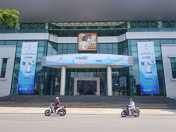 Đà Nẵng tạm dừng các lễ hội văn hóa thể thao, biểu diễn nghệ thuật dịp lễ để phòng dịch Đà Nẵng tạm dừng các lễ hội văn hóa thể thao, biểu diễn nghệ thuật dịp lễ để phòng dịch