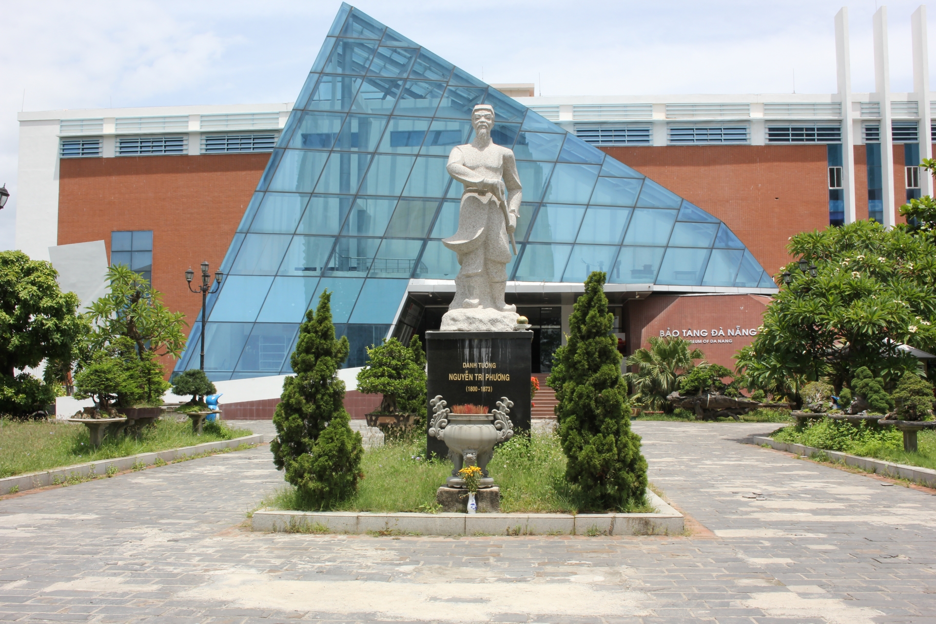 Đà Nẵng miễn phí vé một loạt điểm, nhiều người lao động kỳ vọng sẽ kích cầu du lịch da nang mien phi ve mot loat diem nhieu nguoi lao dong ky vong se kich cau du lich