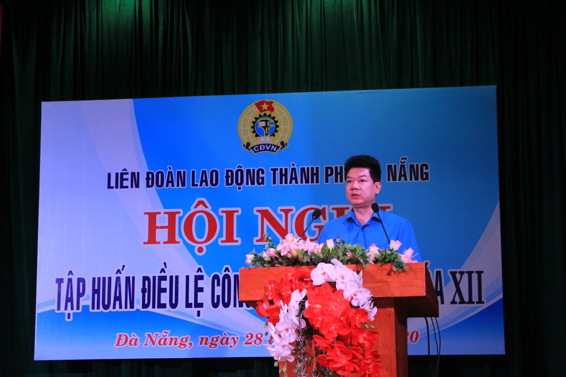 LĐLĐ Đà Nẵng tổ chức Hội nghị trực tuyến tập huấn Điều lệ Công đoàn tạo sự lan tỏa ldld da nang to chuc hoi nghi truc tuyen tap huan dieu le cong doan tao su lan toa