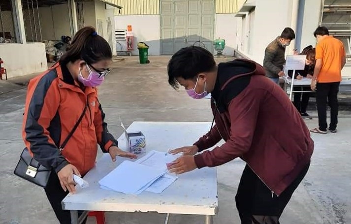 Doanh nghiệp khu công nghiệp Quảng Nam tăng cường công tác phòng chống dịch.