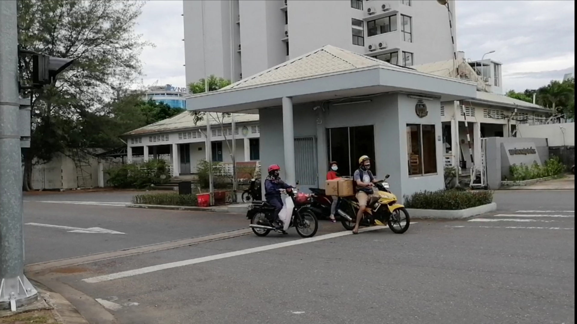 Khu công nghiệp An Đồn xuất hiện ca nhiễm Covid-19, hơn 300 đi cách ly Khu công nghiệp An Đồn xuất hiện ca nhiễm Covid-19, hơn 300 đi cách ly