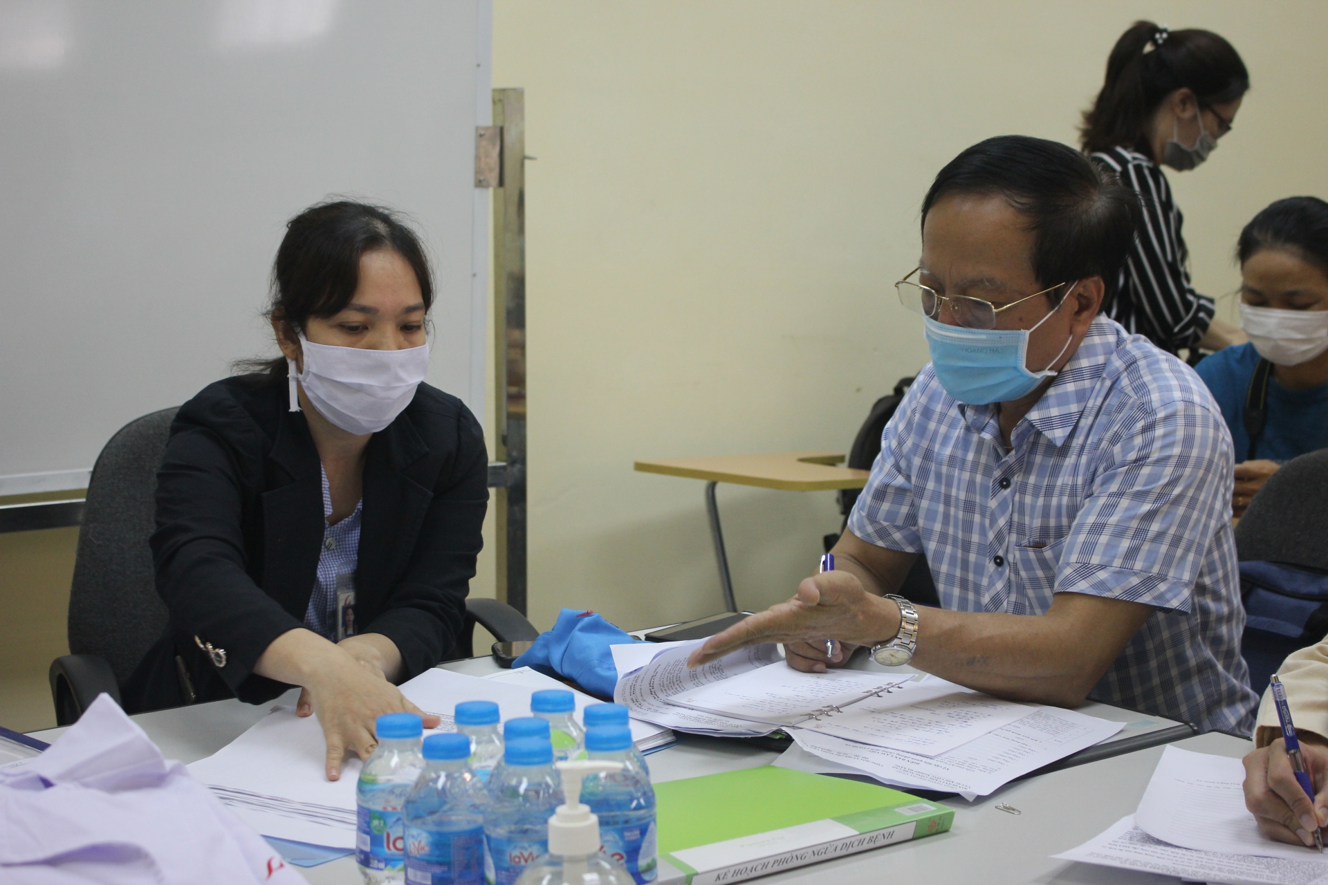 Vừa tăng cường phòng dịch vừa đảm bảo quyền lợi người cách ly Vừa tăng cường phòng dịch vừa đảm bảo quyền lợi người cách ly