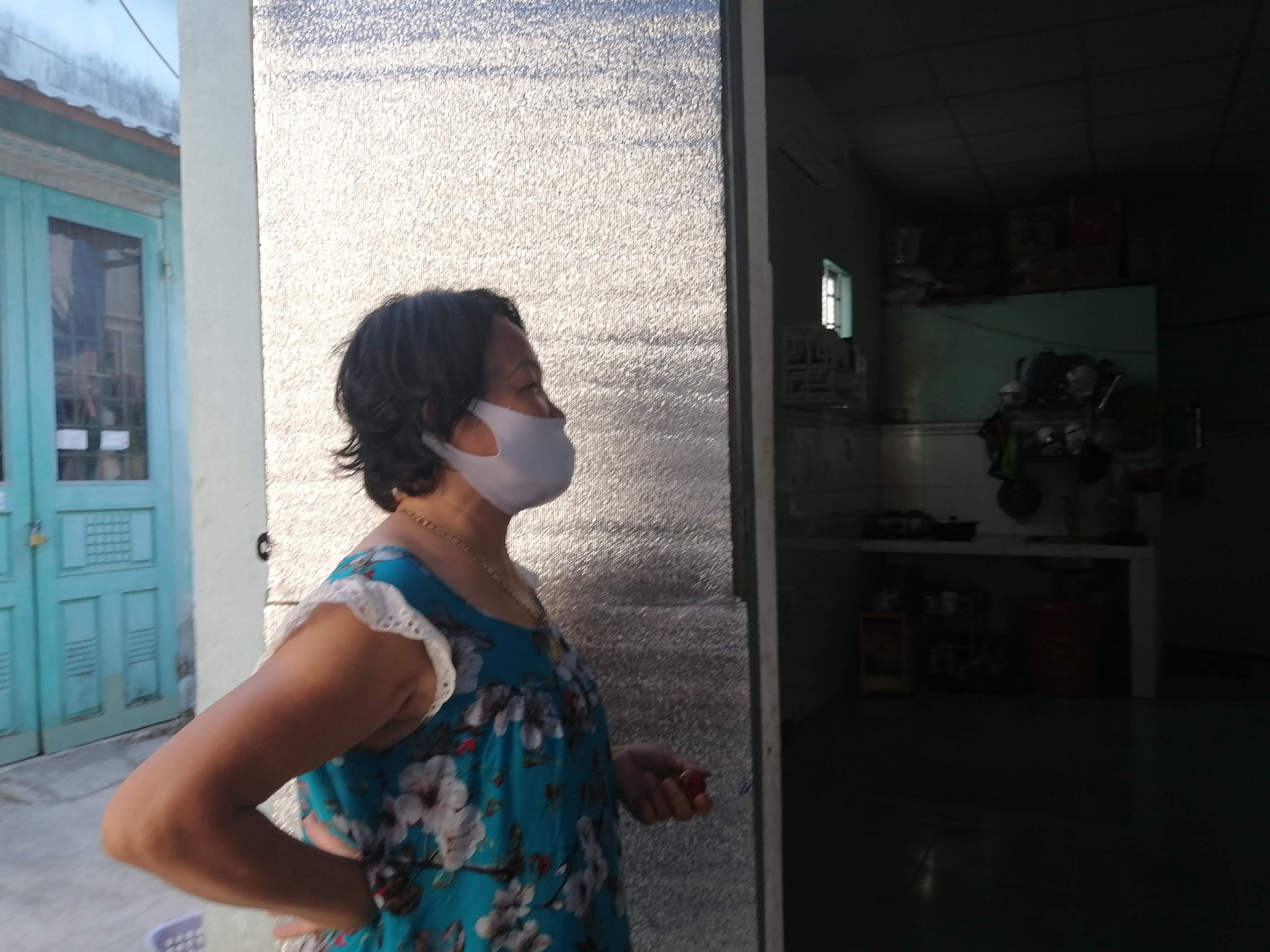 Lối sống "tự cách ly" của công nhân trong các khu nhà trọ Đà Nẵng Lối sống "tự cách ly" của công nhân trong các khu nhà trọ Đà Nẵng