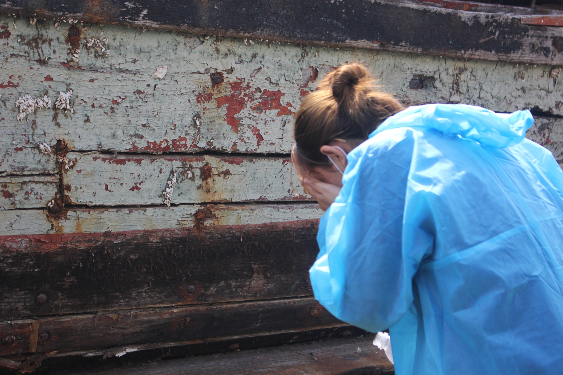 Căng mình kiểm soát dịch trên tuyến đường đông công nhân Căng mình kiểm soát dịch trên tuyến đường đông công nhân