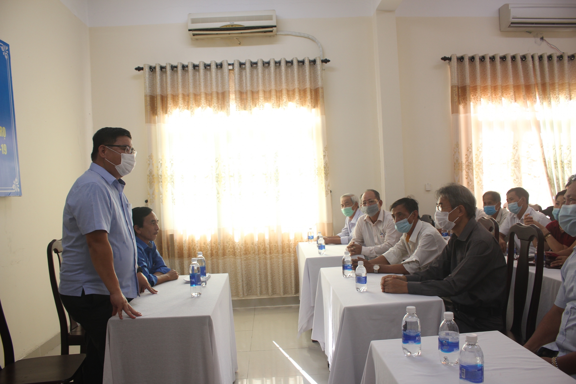 Trao quà cho Tổ công nhân tự quản khu nhà trọ tại Liên Chiểu và Hòa Vang