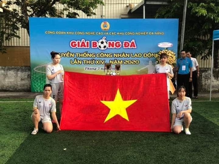 Khai mạc giải bóng đá truyền thống cho công nhân, người lao động khai mac giai bong da truyen thong cho cong nhan nguoi lao dong