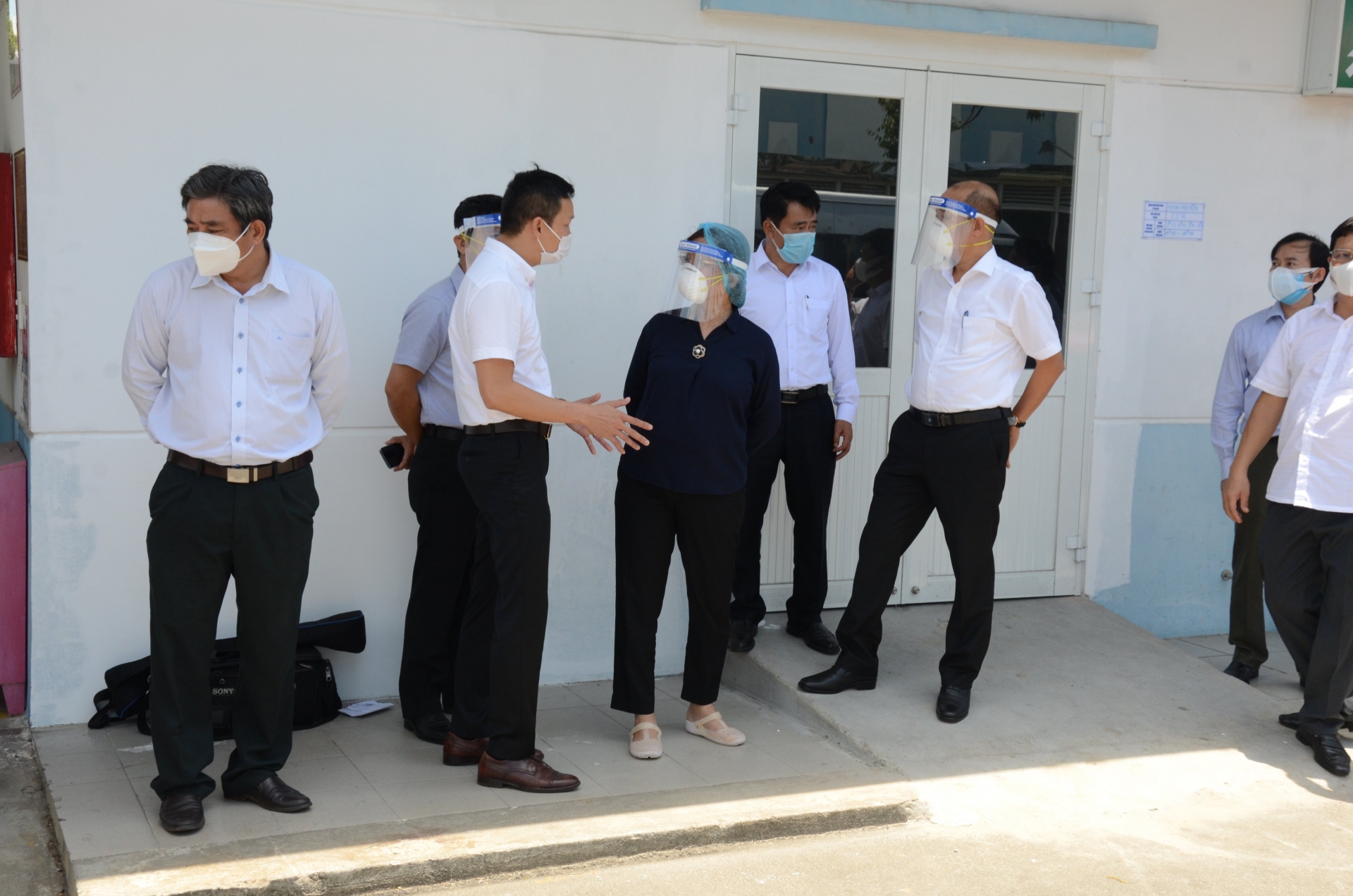 Nhiều công ty trong KCN Đà Nẵng dỡ phong tỏa, chuẩn bị hoạt động trở lại Nhiều công ty trong KCN Đà Nẵng dỡ phong tỏa, chuẩn bị hoạt động trở lại