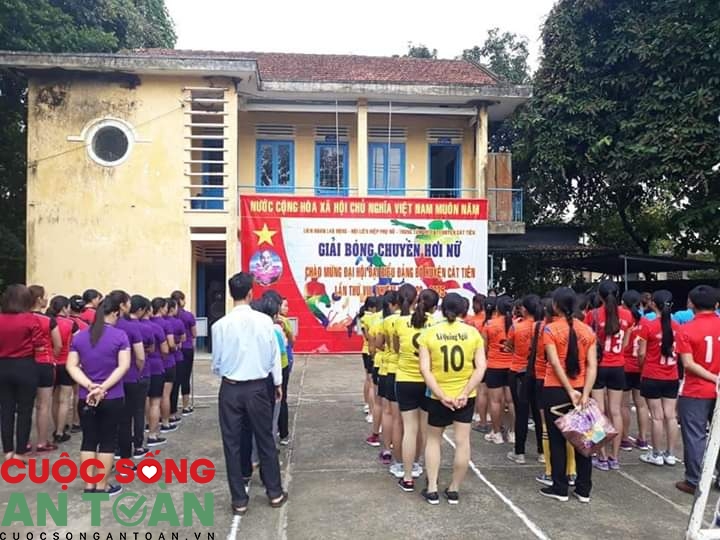 undefined 4748 z2005314077662 907283f100576bea184d24db40ad437b