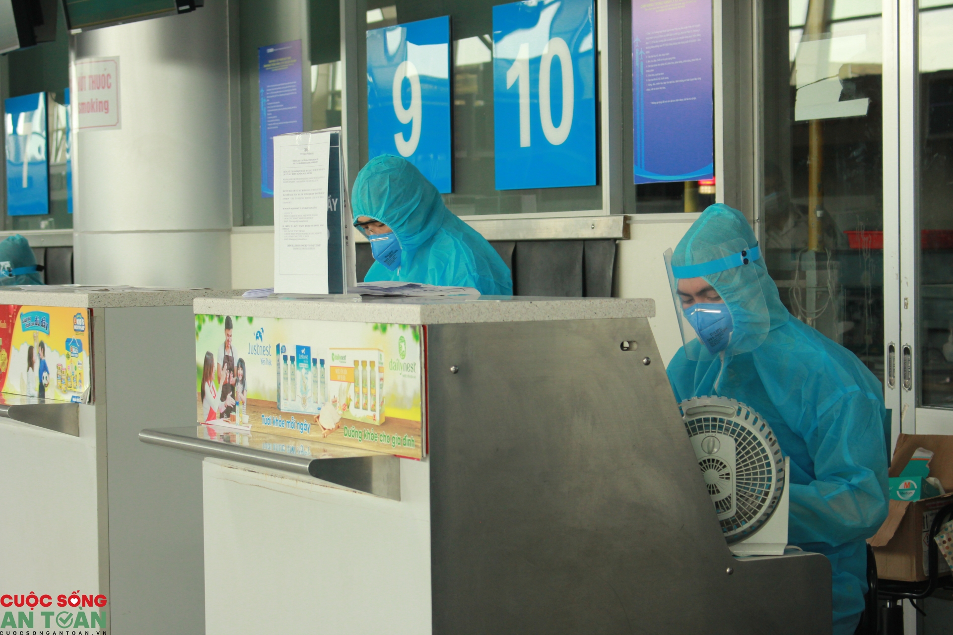 undefined 1352 img 1964