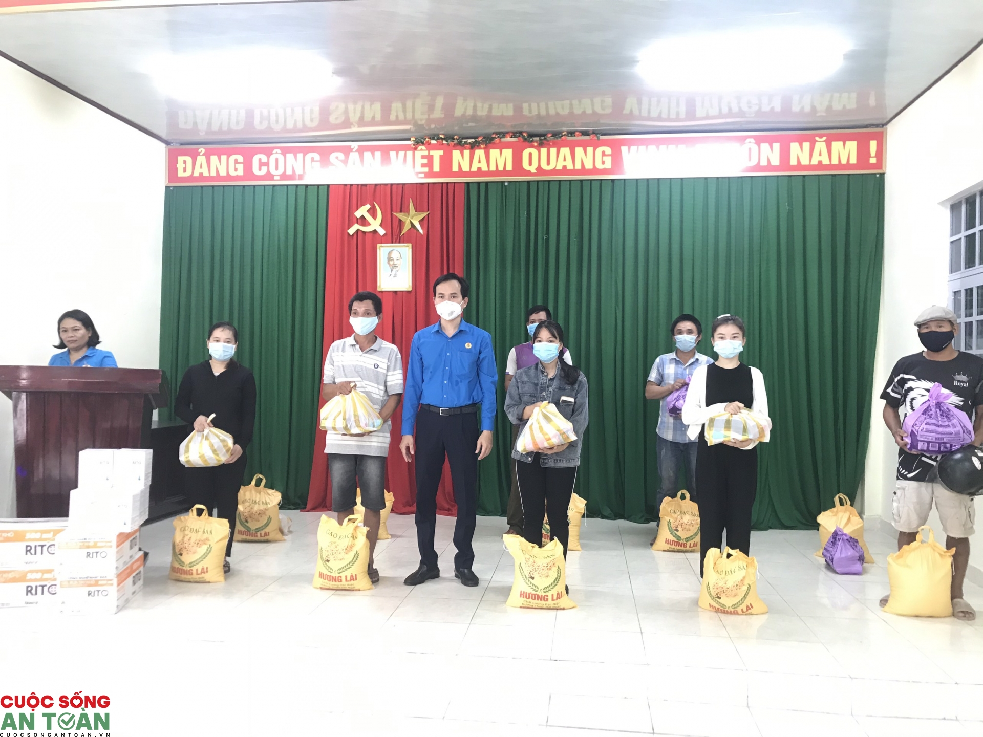 LĐLĐ TP Đà Nẵng: Nhiều hoạt động thiết thực đồng hành cùng người lao động mùa dịch 5423 d022f267fcf000ae59e1