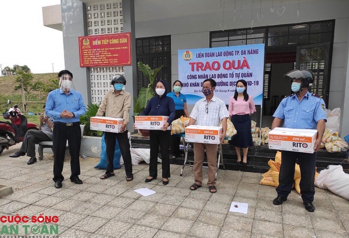 LĐLĐ TP Đà Nẵng: Nhiều hoạt động thiết thực đồng hành cùng người lao động mùa dịch LĐLĐ TP Đà Nẵng: Nhiều hoạt động thiết thực đồng hành cùng người lao động mùa dịch