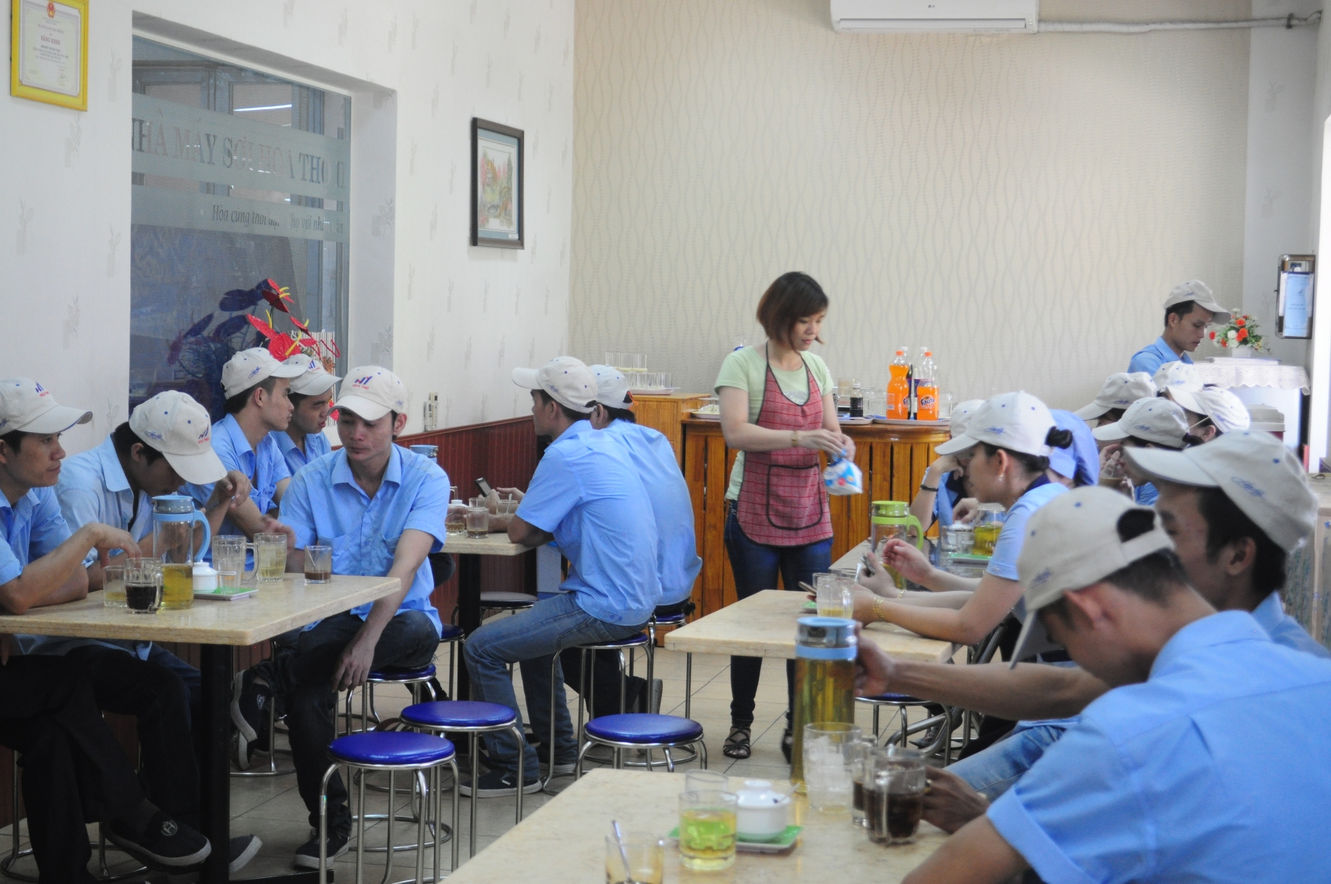 Chú trọng chăm lo sức khỏe, đời sống vật chất và tinh thần người lao động