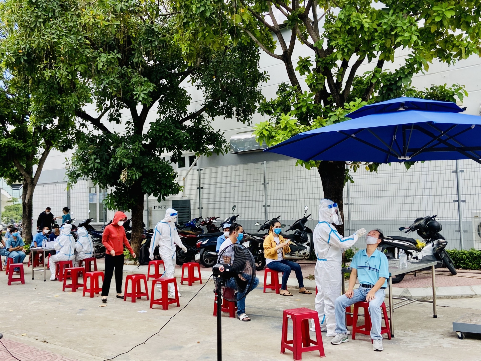 Chú trọng chăm lo sức khỏe, đời sống vật chất và tinh thần người lao động