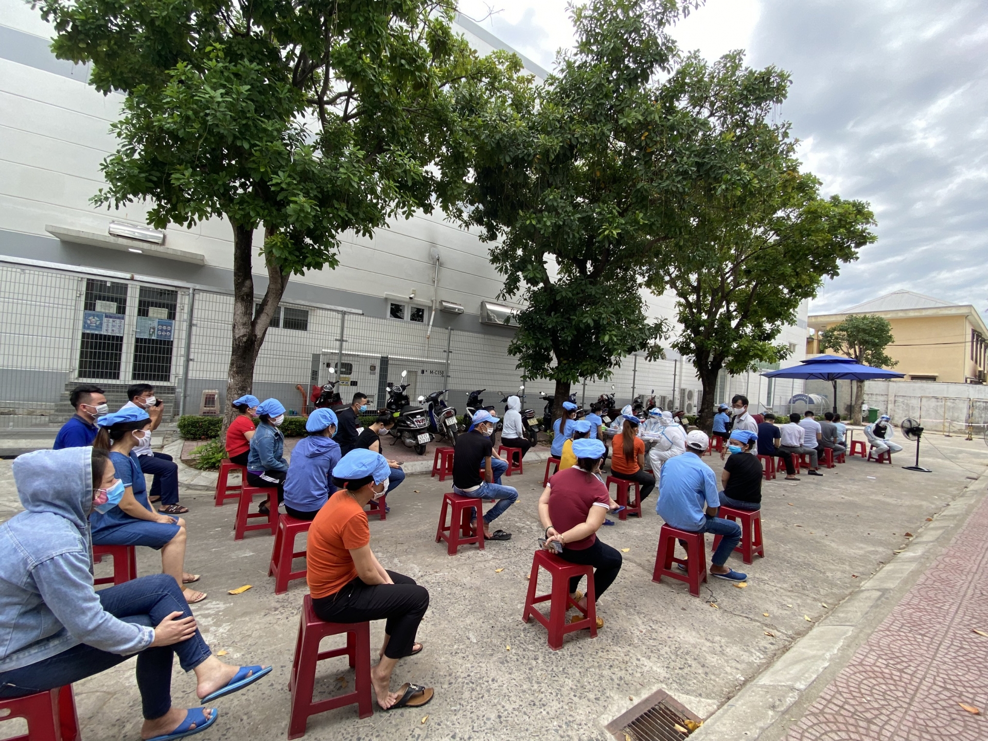 Chú trọng chăm lo sức khỏe, đời sống vật chất và tinh thần người lao động