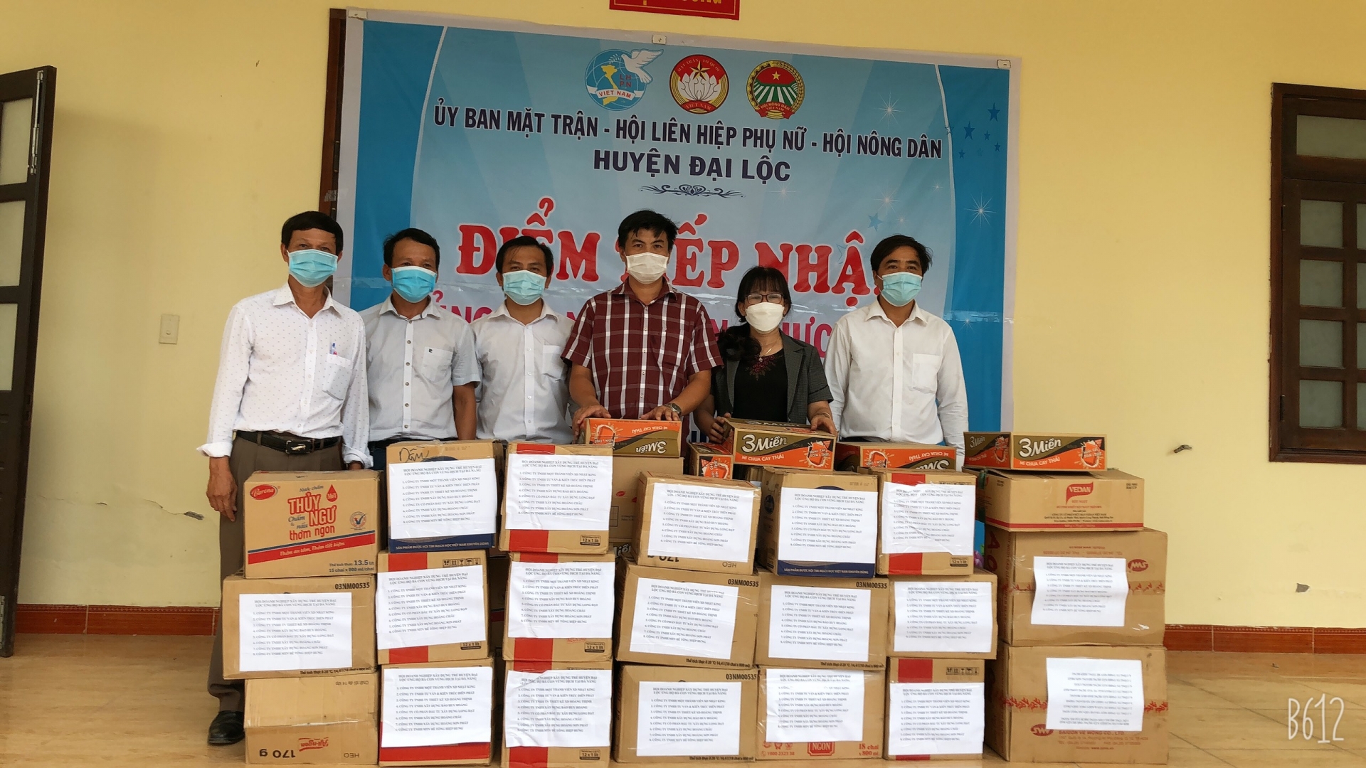 Tấm lòng của người Quảng Nam chung sức cùng Đà Nẵng chống dịch Tấm lòng của người Quảng Nam chung sức cùng Đà Nẵng chống dịch