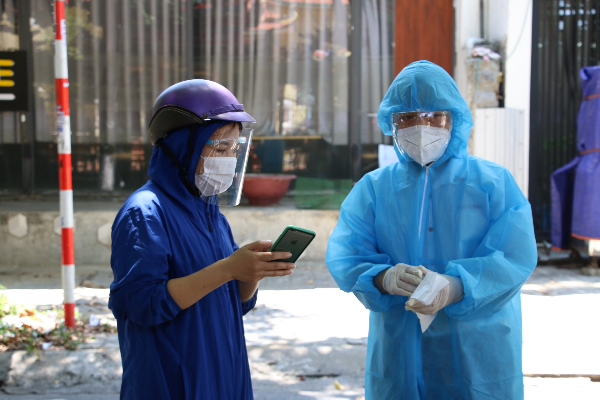 Đà Nẵng cho phép gần 800 shipper hoạt động trở lại Đà Nẵng cho phép gần 800 shipper hoạt động trở lại