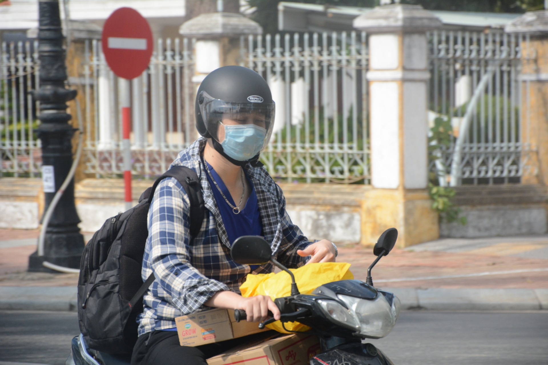 Tiếp tục 10 ngày Tiếp tục 10 ngày