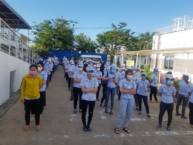 Tiếp tục 10 ngày Tiếp tục 10 ngày