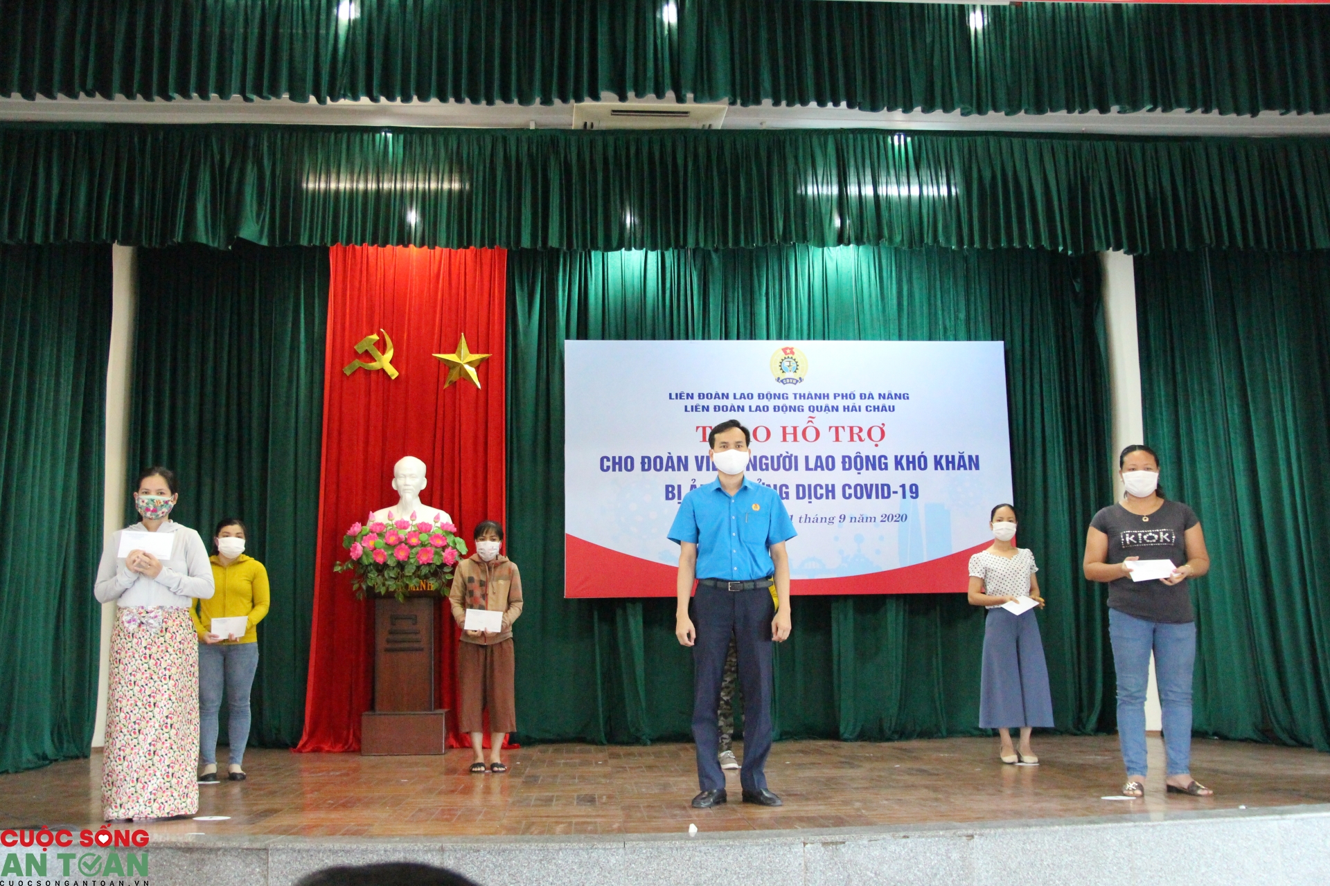 undefined 2257 img 3028