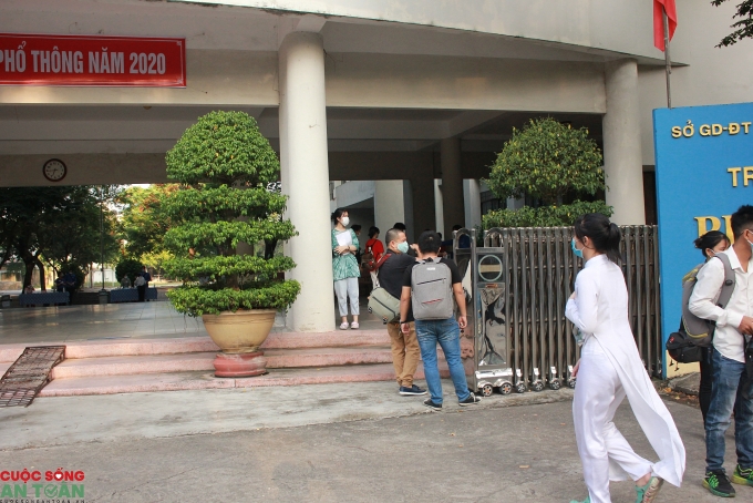 Những hình ảnh đầu tiên tại Đà Nẵng từ các điểm thi tốt nghiệp THPT Quốc gia đợt 2