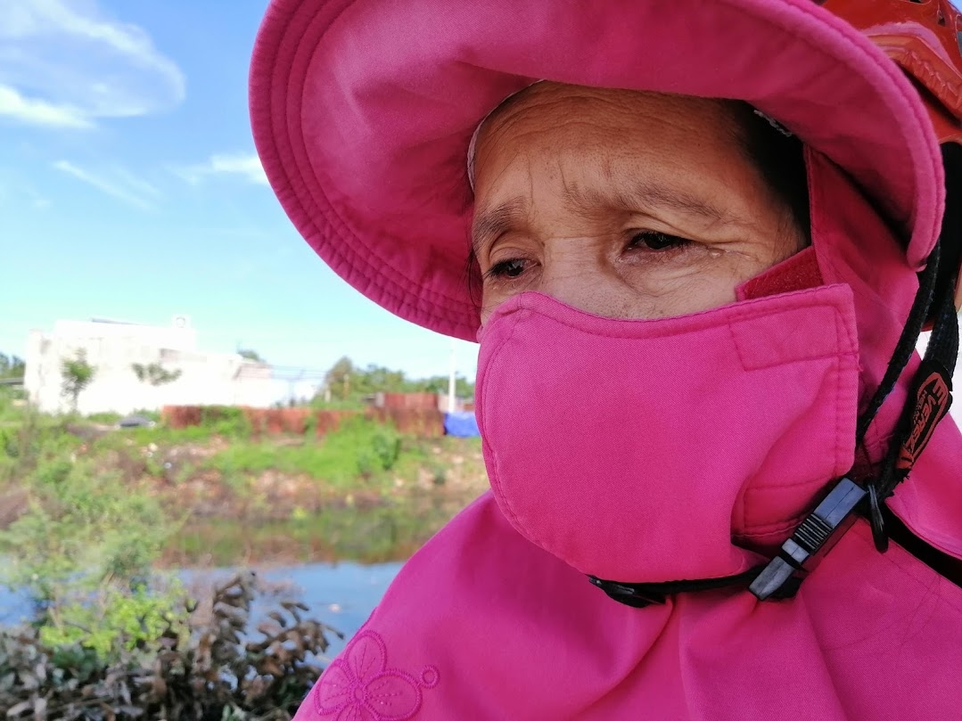 Người mẹ bật khóc tại chốt khi không thể vào Đà Nẵng chăm con sinh Người mẹ bật khóc tại chốt khi không thể vào Đà Nẵng chăm con sinh