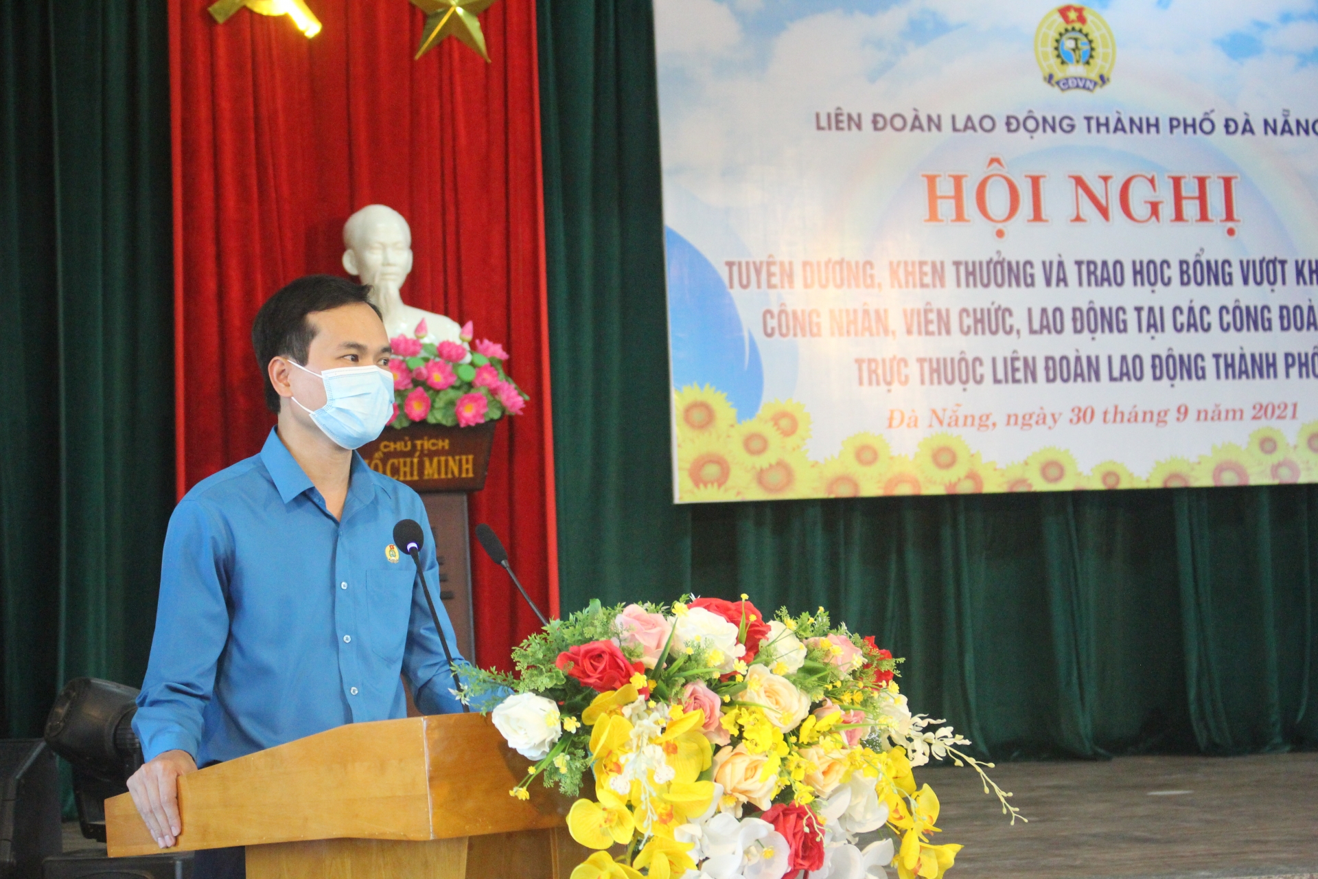 Công đoàn Đà Nẵng biểu dương con công nhân, viên chức, lao động vượt khó học giỏi Công đoàn Đà Nẵng biểu dương con công nhân, viên chức, lao động vượt khó học giỏi