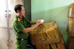 Cảnh sát phát hiện hàng nghìn hộp shisha không nguồn gốc ở Đà Nẵng