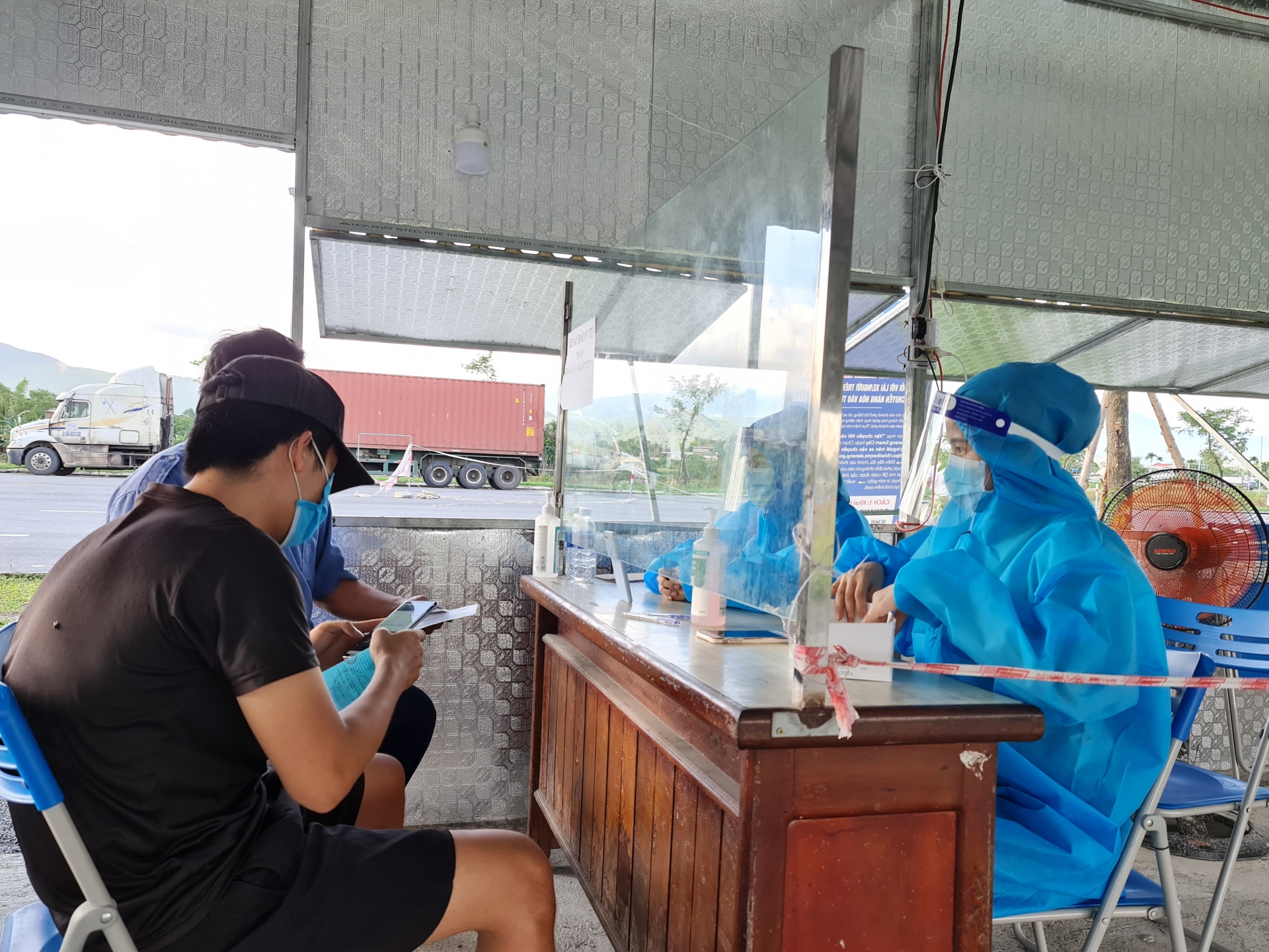 Chậm trễ chi trả phụ cấp hỗ trợ cho tình nguyện viên y tế