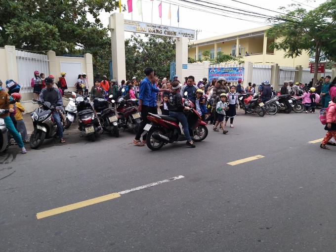 cac ban tre da nang gop suc vi nhung cong truong an toan