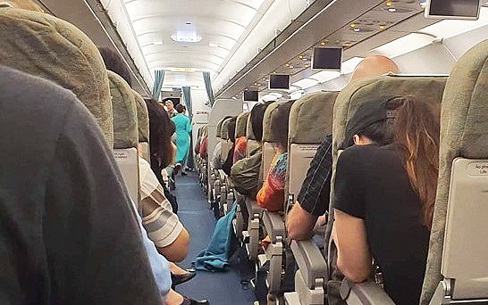 bac thong tin chuyen bay vn138 2 lan cham san bay da nang lai bay len