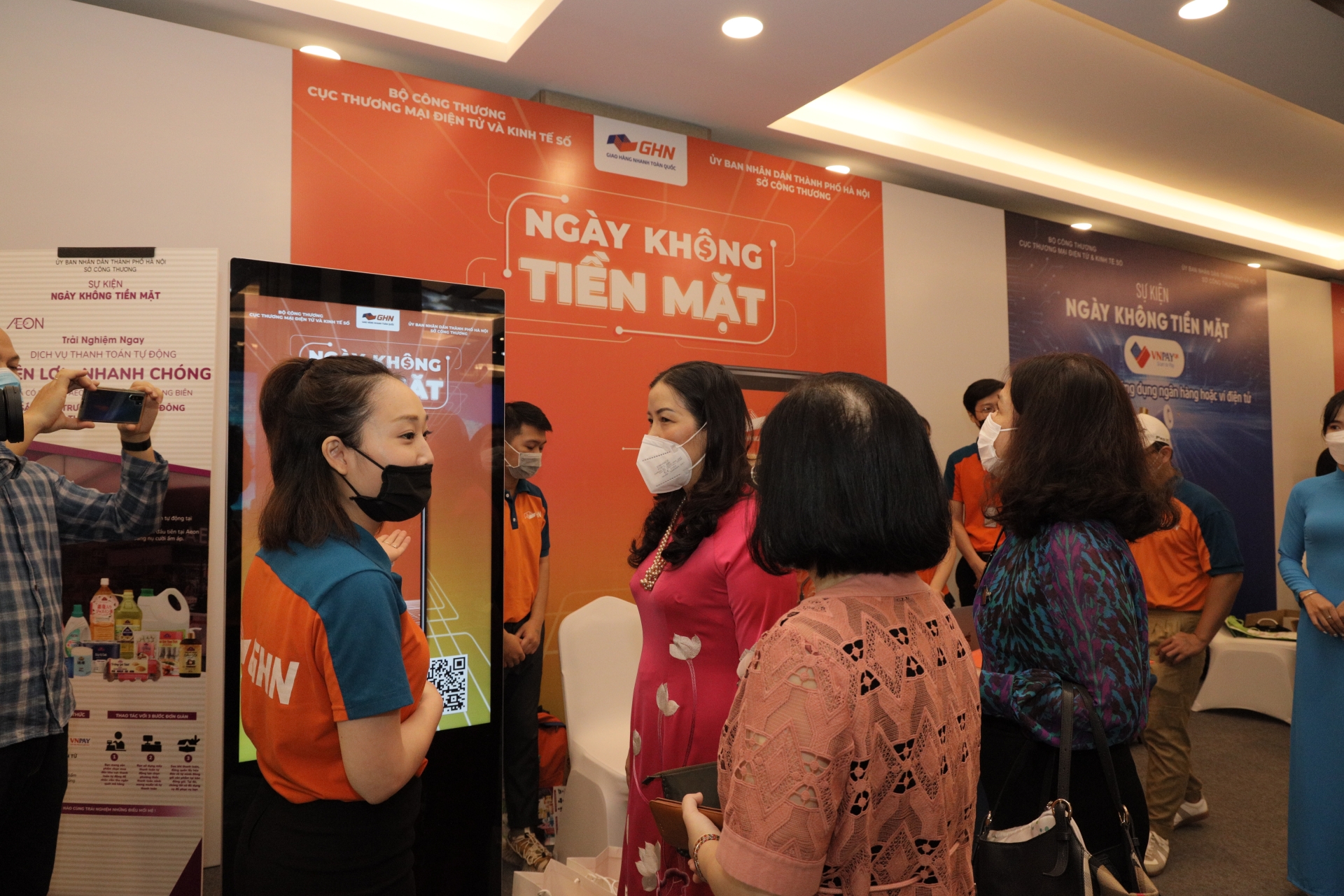 Sự kiện “Ngày không tiền mặt năm 2021”: Động lực để doanh nghiệp phát triển thương mại điện tử Sự kiện “Ngày không tiền mặt