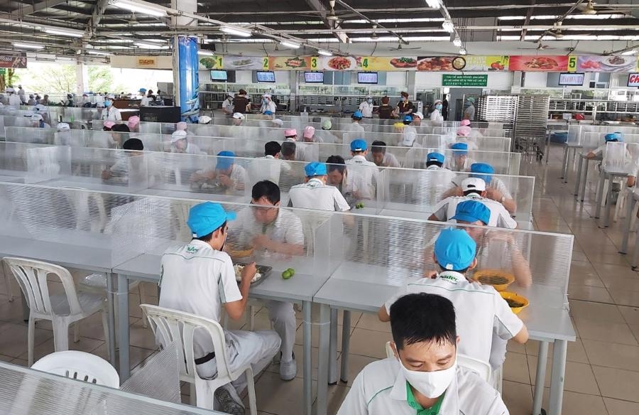 Doanh nghiệp với nỗi lo tái dịch Covid-19 đúng dịp cuối năm Doanh nghiệp với nỗi lo bùng phát dịch Covid-19 vào dịp cuối năm