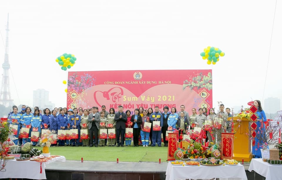 Các cấp Công đoàn Hà Nội chi 21 tỷ đồng cho đoàn viên bị ảnh hưởng bởi dịch Covid-19