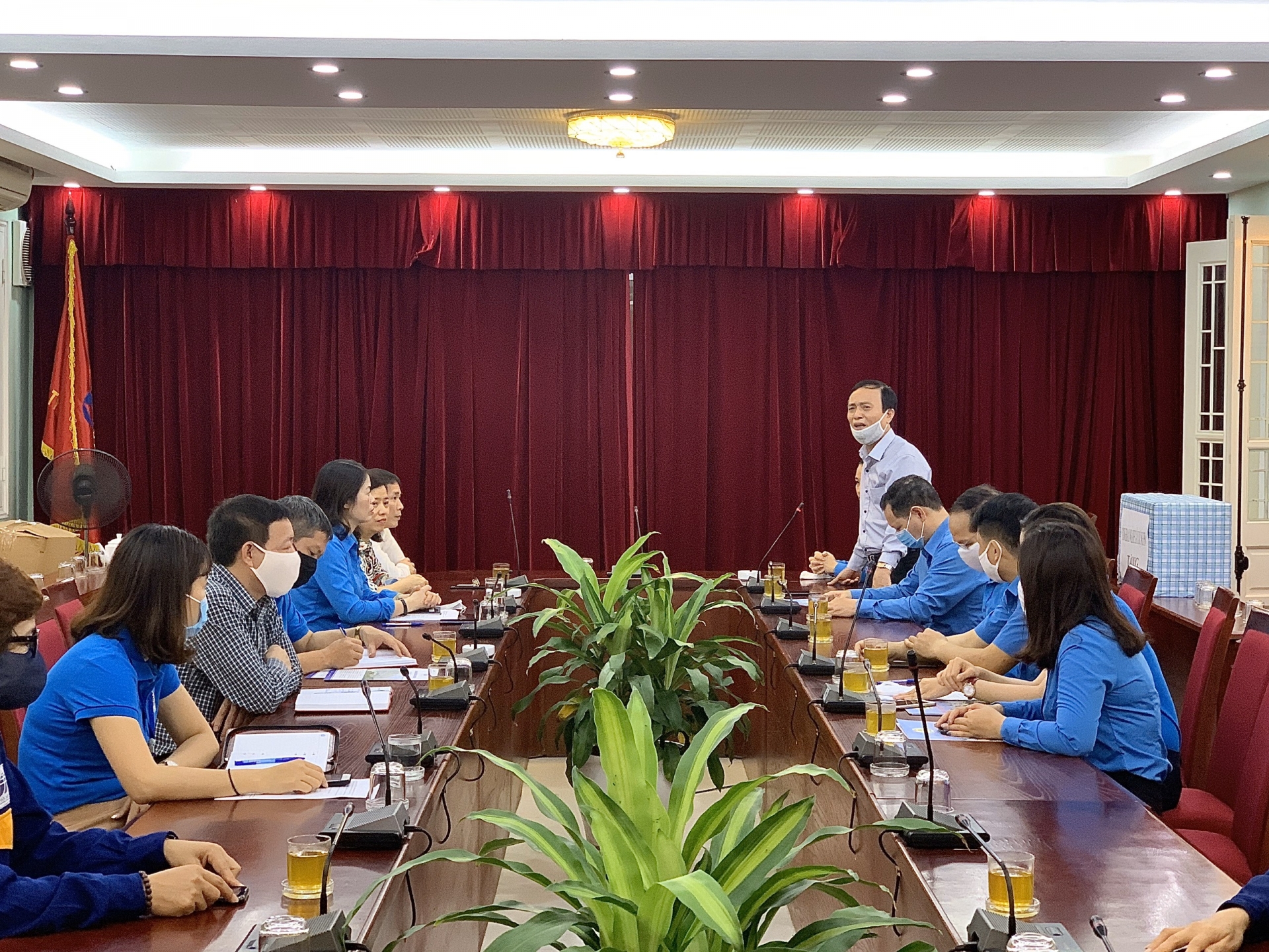 Cùng công nhân lao động nâng cao nhận thức, góp phần đẩy lùi dịch bệnh cung cong nhan lao dong nang cao nhan thuc gop phan day lui dich benh