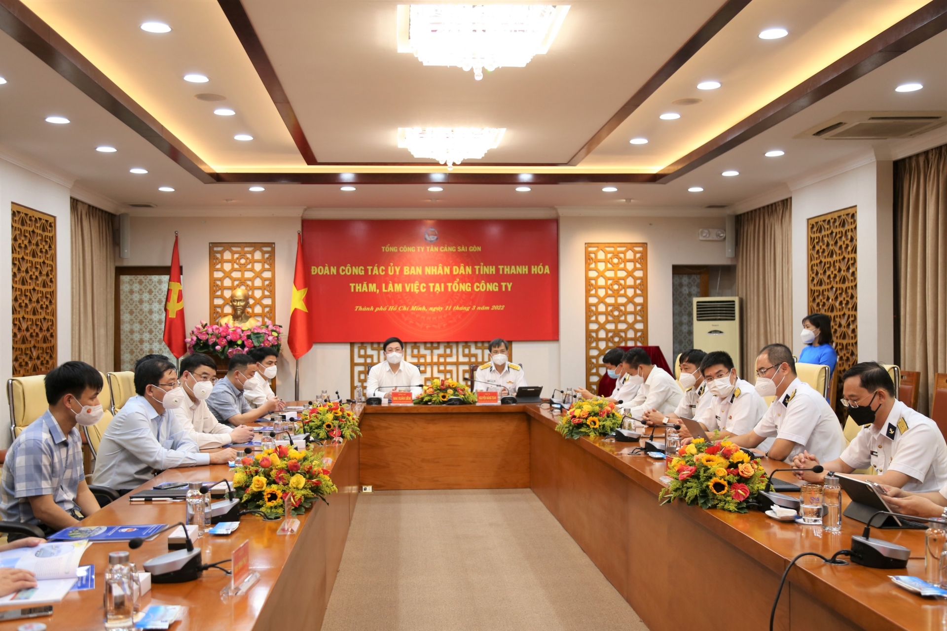 Trao đổi kinh nghiệm về triển khai, vận hành khai thác các ngành Kinh tế biển Trao đổi kinh nghiệm về triển khai, vận hành khai thác các ngành Kinh tế biển