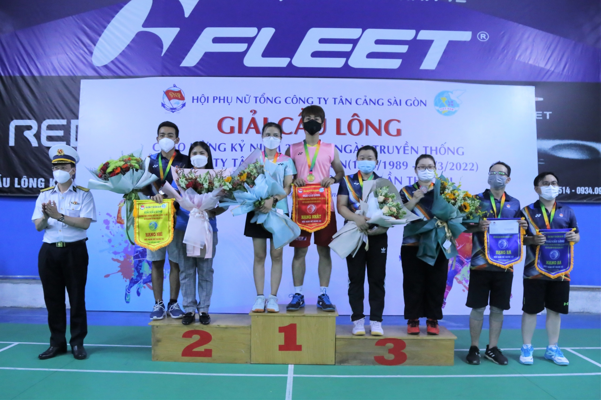 Tổng công ty Tân Cảng Sài Gòn tổ chức giải Cầu lông truyền thống