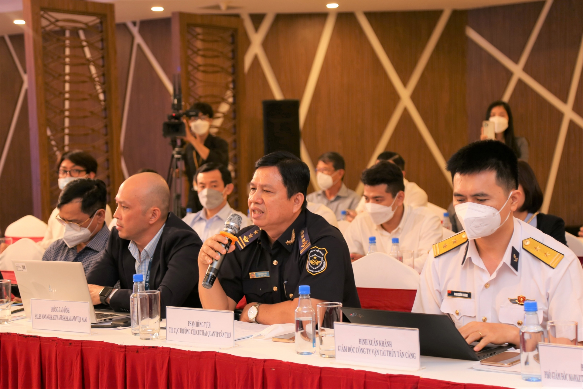 Nâng cao năng lực cạnh tranh các doanh nghiệp tại Đồng bằng sông Cửu Long dưới góc độ Logistics