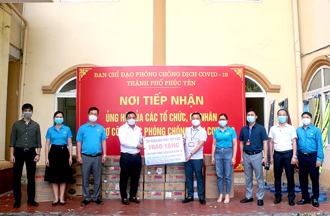 Tập đoàn Hóa chất Việt Nam: Đảm bảo an toàn sản xuất, nỗ lực thực hiện mục tiêu “kép” Tập đoàn Hóa chất Việt Nam: Đảm bảo an toàn sản xuất, nỗ lực thực hiện mục tiêu “kép”