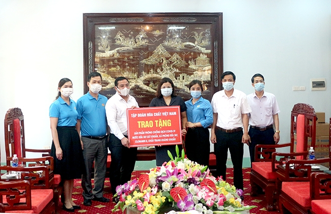 Tập đoàn Hóa chất Việt Nam: Đảm bảo an toàn sản xuất, nỗ lực thực hiện mục tiêu “kép” Tập đoàn Hóa chất Việt Nam: Đảm bảo an toàn sản xuất, nỗ lực thực hiện mục tiêu “kép”