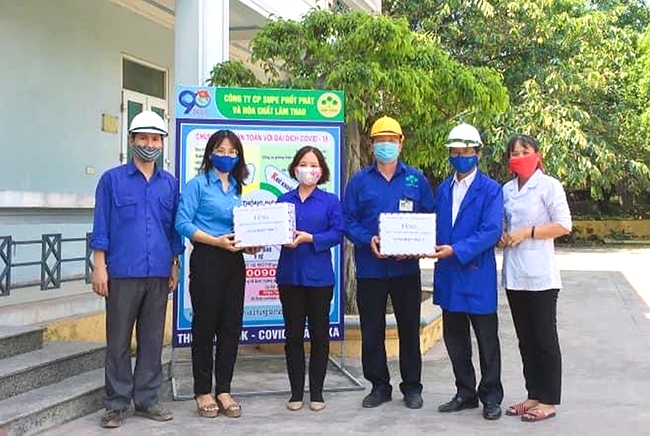 Tập đoàn Hóa chất Việt Nam: Đảm bảo an toàn sản xuất, nỗ lực thực hiện mục tiêu “kép” Tập đoàn Hóa chất Việt Nam: Đảm bảo an toàn sản xuất, nỗ lực thực hiện mục tiêu “kép”