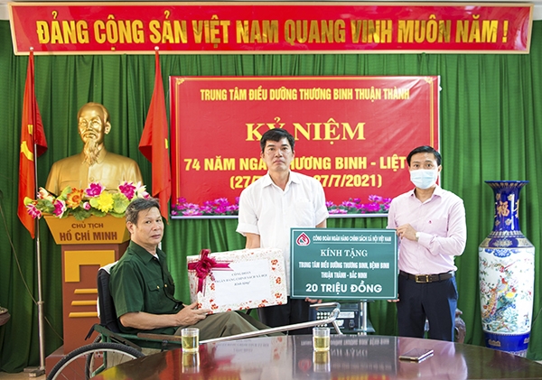 Ngân hàng Chính sách Xã hội VN: Không để dịch Covid-19 ảnh hưởng đến dịch vụ khách hàng Ngân hàng Chính sách Xã hội VN: Không để dịch Covid-19 ảnh hưởng đến dịch vụ khách hàng