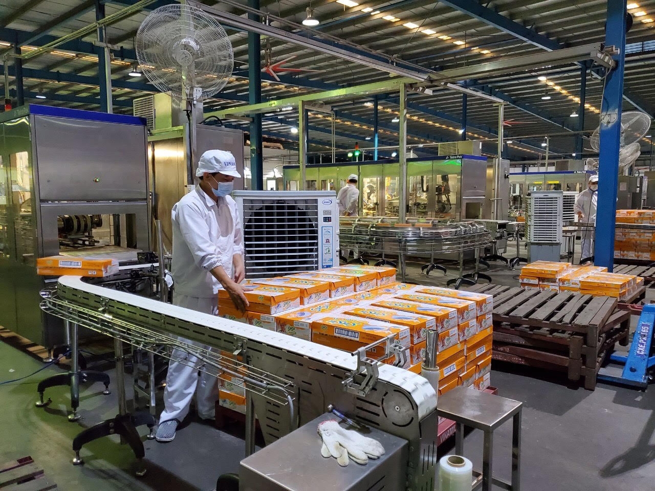 Bắc Ninh giữ  cho“thành trì” sản xuất không bị sụp đổ bằng mọi giá