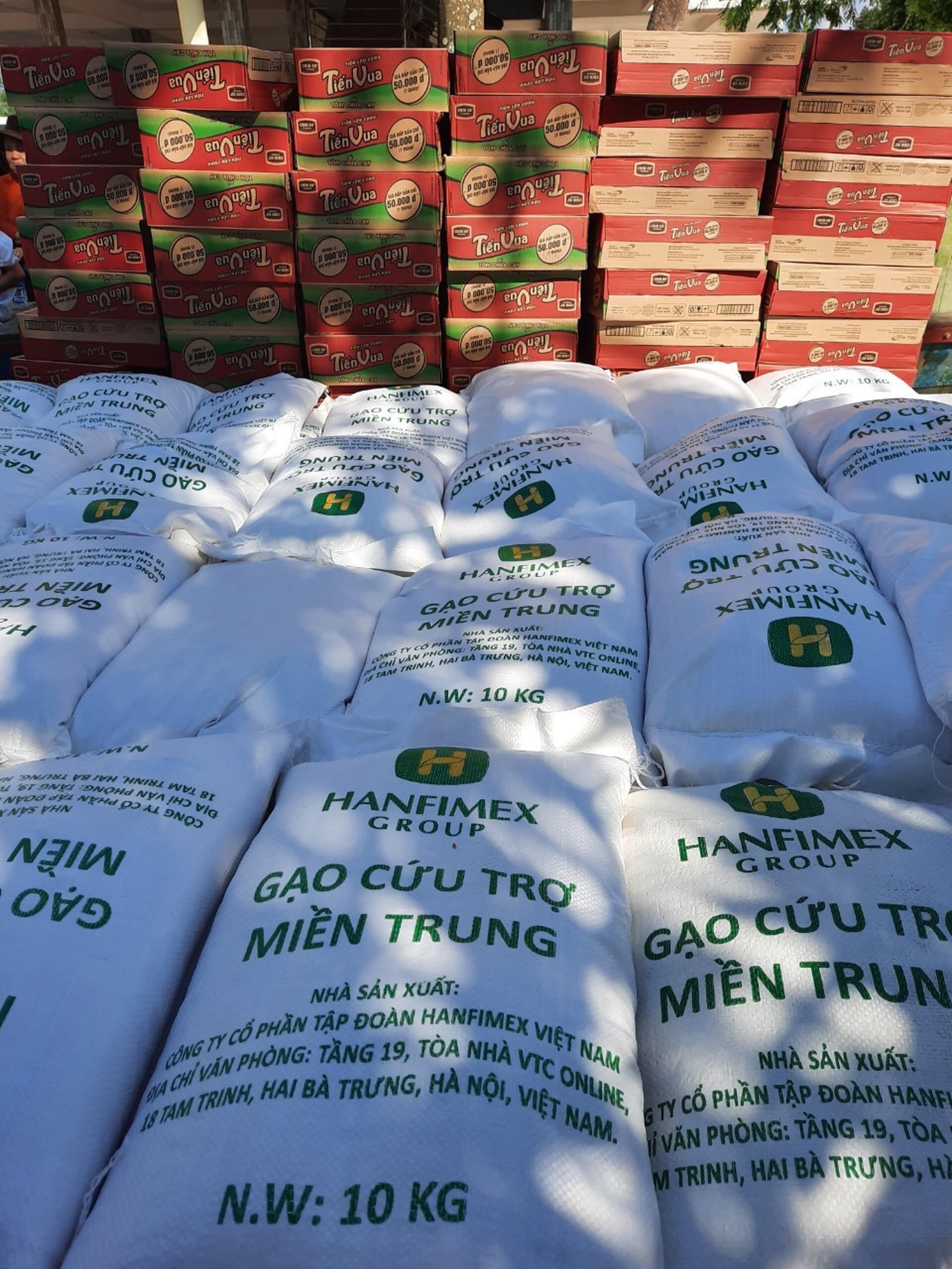 Công đoàn Hanfimex Group sát cánh cùng người dân miền Trung sau lũ