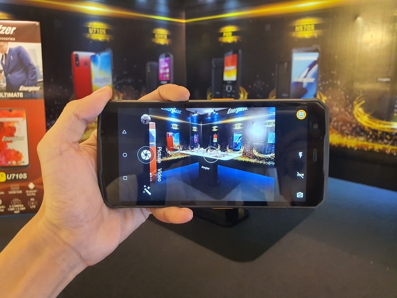 energizer trinh lang loat dien thoai moi tai viet nam