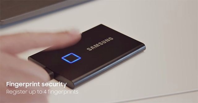samsung ra mat ssd di dong t7 touch bao mat van tay toc do nhanh chiu va dap