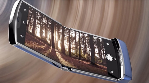 Điện thoại Motorola RAZR 2019: Siêu phẩm ra mắt, "huyền thoại" đã chính thức hồi sinh dien thoai motorola razr 2019 sieu pham ra mat huyen thoai da chinh thuc hoi sinh