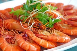 hoa binh an trung coc 8 nguoi nhap vien 1 nguoi tu vong