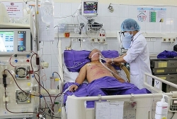 hoa binh an trung coc 8 nguoi nhap vien 1 nguoi tu vong