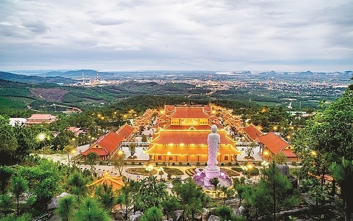 10 ngôi đền, chùa nổi tiếng nhất miền Bắc nên đi lễ đầu năm 2020